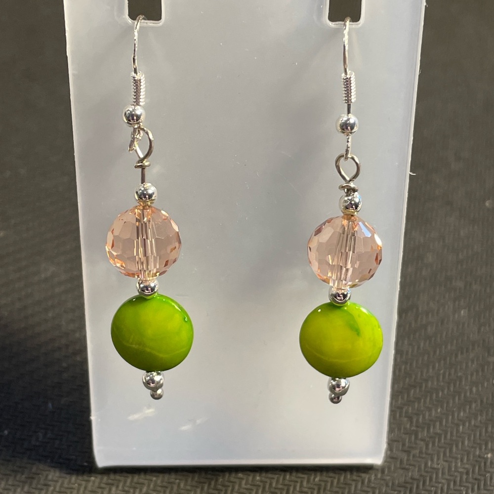 ✔️✔️Olive Green Shell and Pink Crystal  Earrings